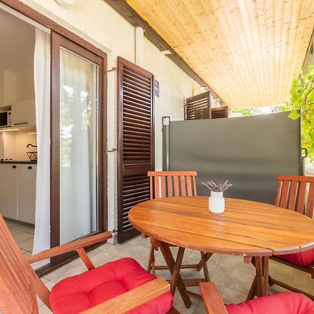 Apartments Vladan With Terrace Baška Exteriér fotografie