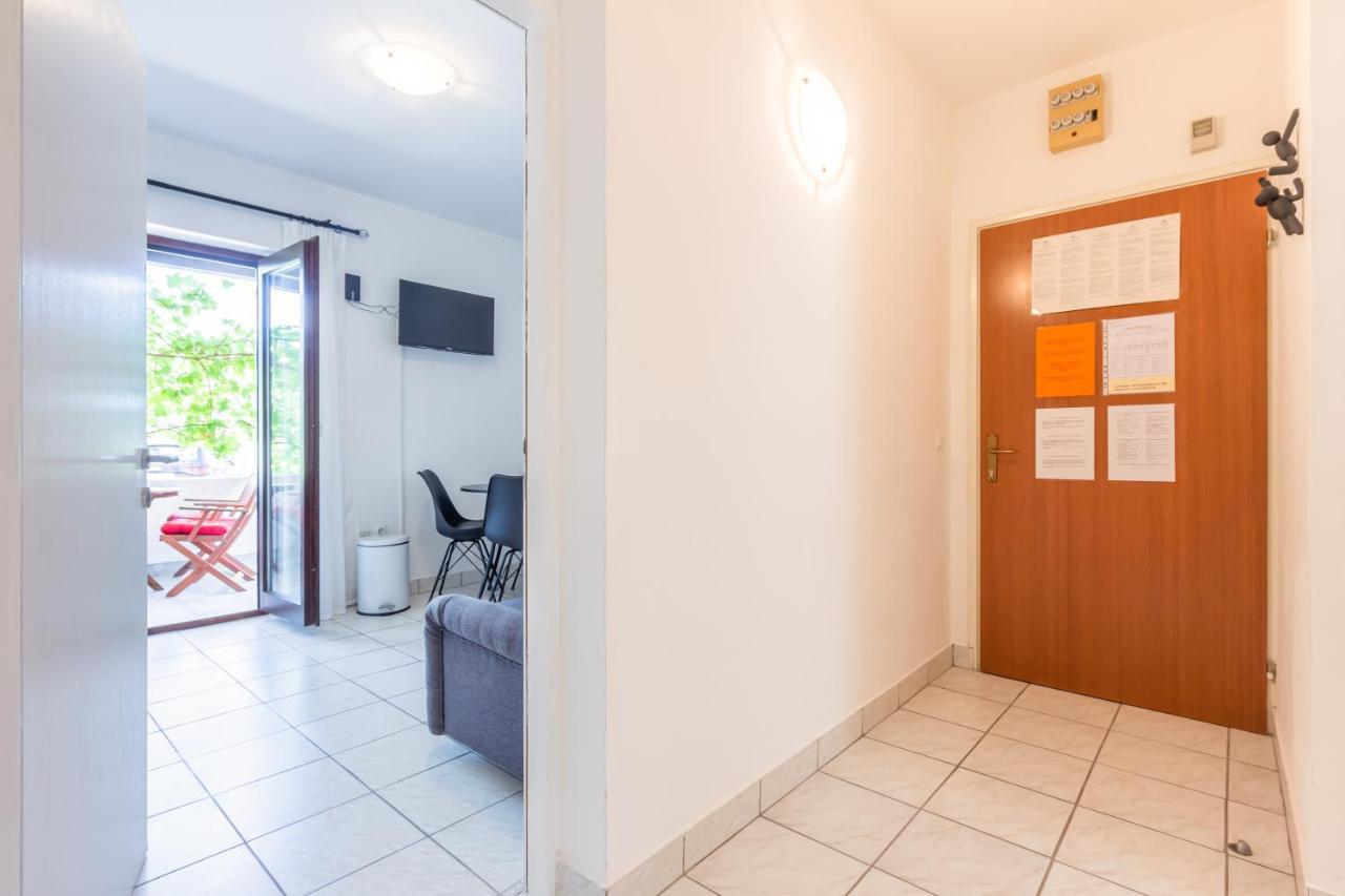 Apartments Vladan With Terrace Baška Exteriér fotografie