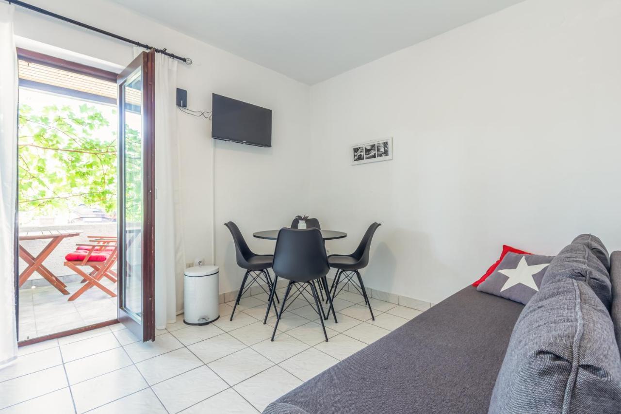 Apartments Vladan With Terrace Baška Exteriér fotografie